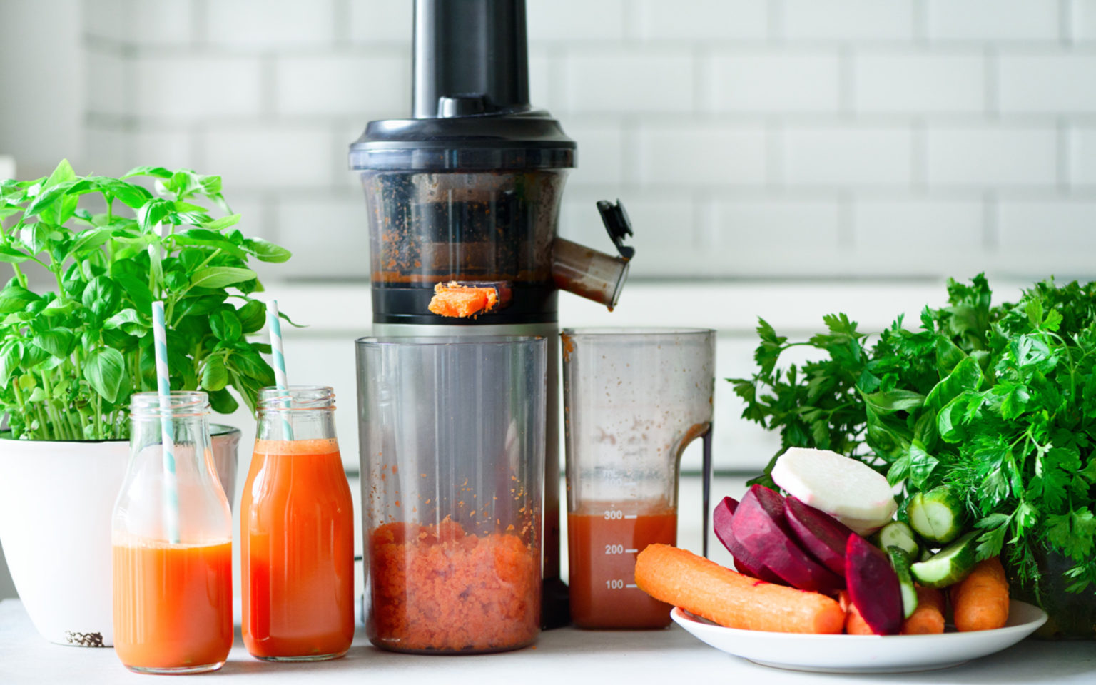 Juicing Movita Juice Bar